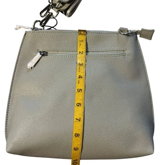 Izod Sage Faux Leather Crossbody Bag Adjustable Strap & Zippered Pocket - Picture 4 of 6